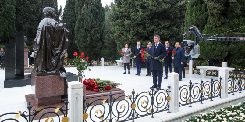 Ümummilli Lider Heydər Əliyevin əziz xatirəsi yad edilib
