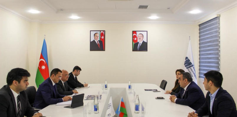 “Caspian Energy Club”ın nümayəndələri AzMİ-nin laboratoriyaları ilə tanış olublar