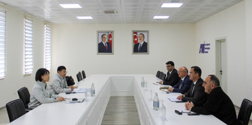 Beynəlxalq şirkətin nümayəndələri AzMİ-nin laboratoriyaları ilə tanış olublar