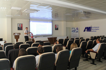 AzMİ-də əməyin mühafizəsi və təhlükəsizlik qaydaları ilə bağlı təlim keçirilib