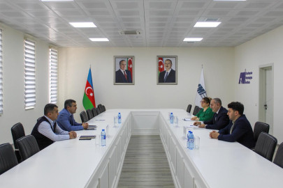 Dövlət Radiotezliklər İdarəsinin əməkdaşları AzMİ laboratoriyaları ilə tanış olublar