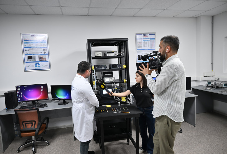 Media nümayəndələri üçün maarifləndirici təlim və mediatur